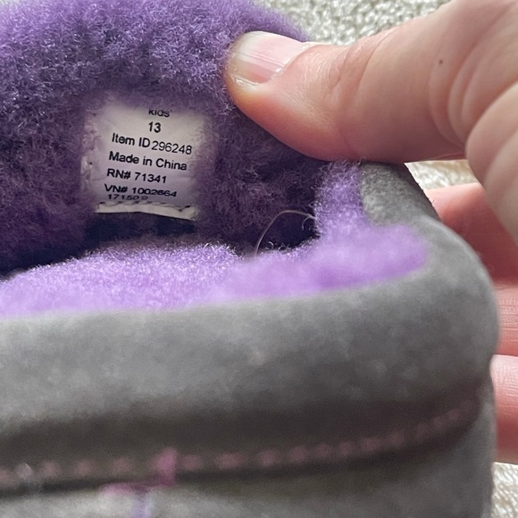 L.L. Bean Slippers Grey and purple size 13 kids - Picture 3 of 4
